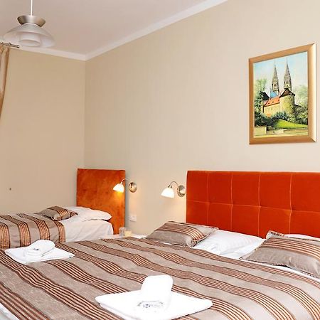 Flowers City Center Apartments Zagreb Bagian luar foto